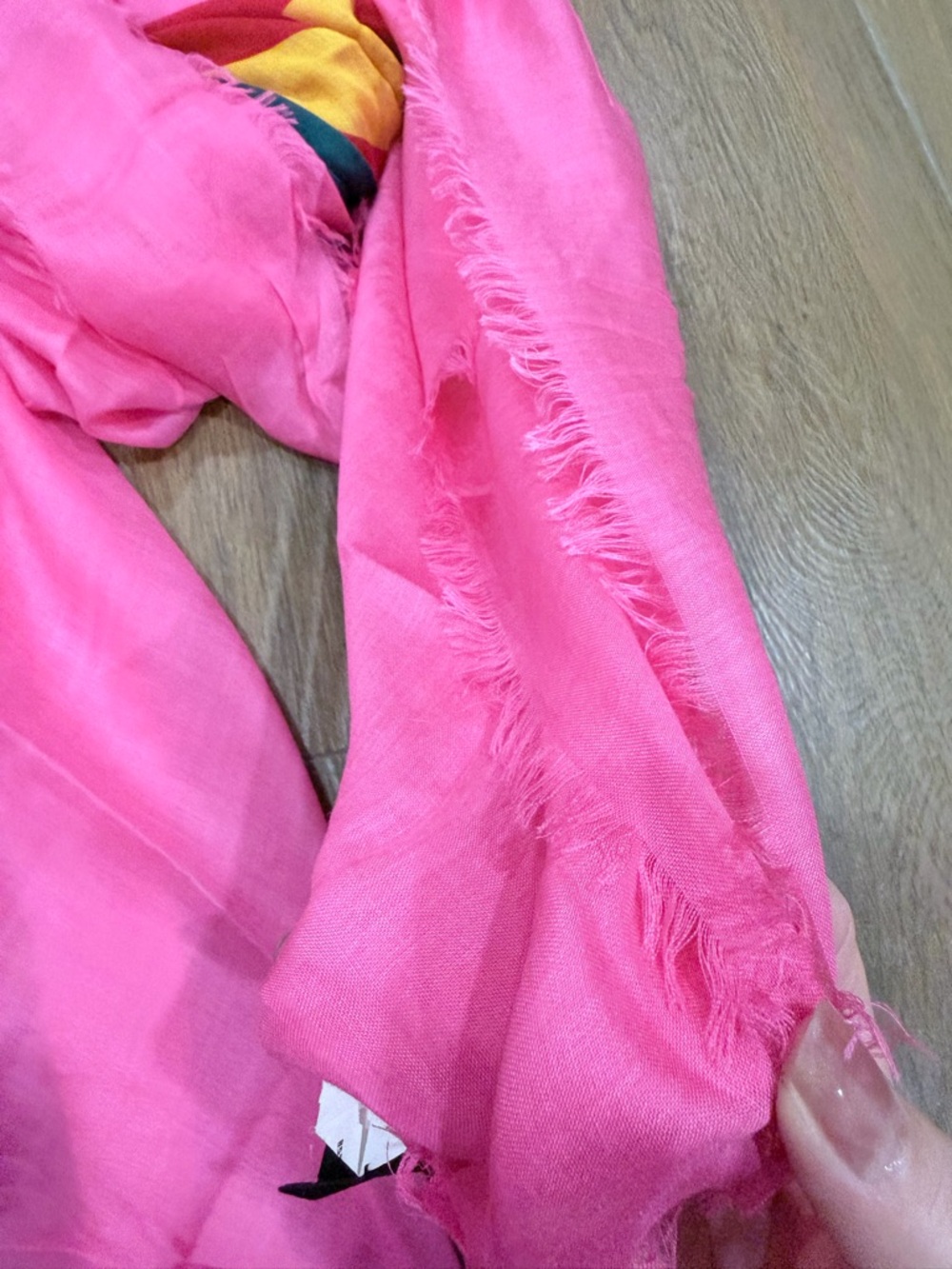 Gucci GG Limited Edition Hot Pink Shawl Womens Scarf 55”x55” new - Picture 3 of 7